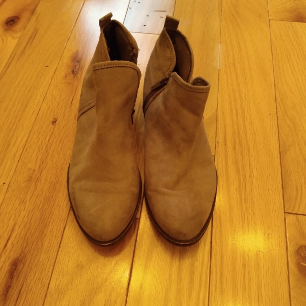 Grey zip up shoes